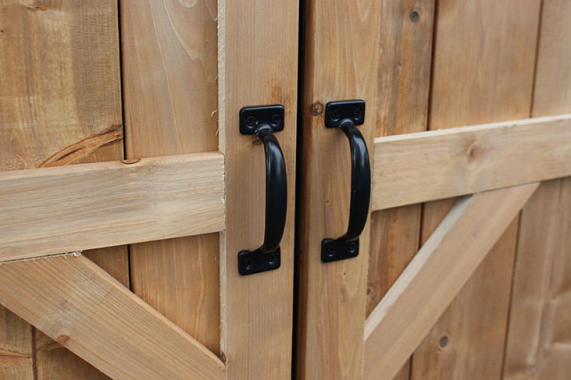 black-handles-shed