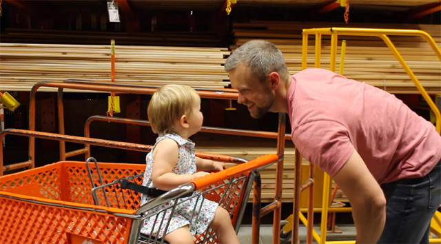 shopping-in-home-depot