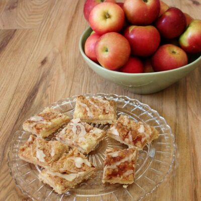 Glazed Apple Pie Bars