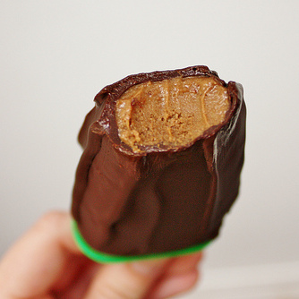 Chocolate Covered Avocado Fudgesicles {Dairy Free}