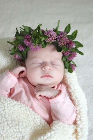 lucy-birth-announcement-flower-crown