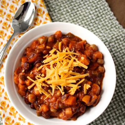 Sweet Potato Vegetarian Chili {Our 2016 Harvest Bonfire}