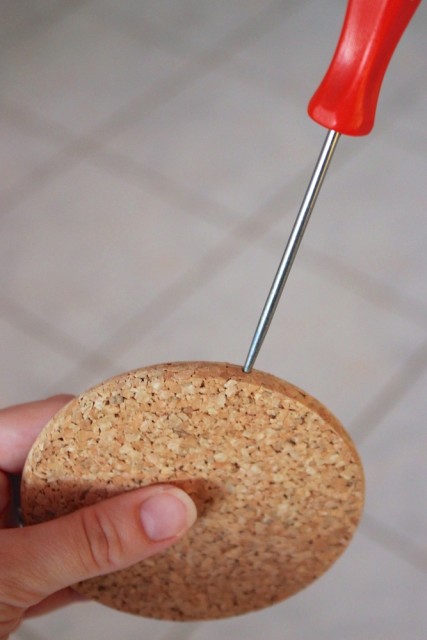 insert-awl-cork-coaster