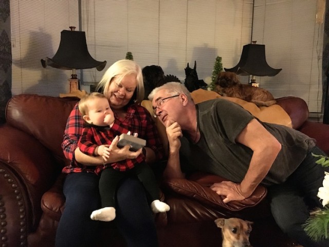 baby-grandparents-couch