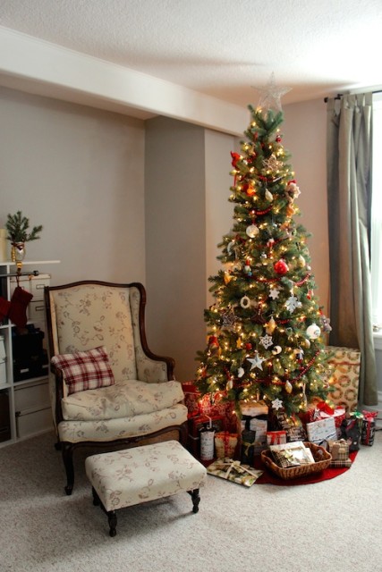 farmhouse-christmas-tree