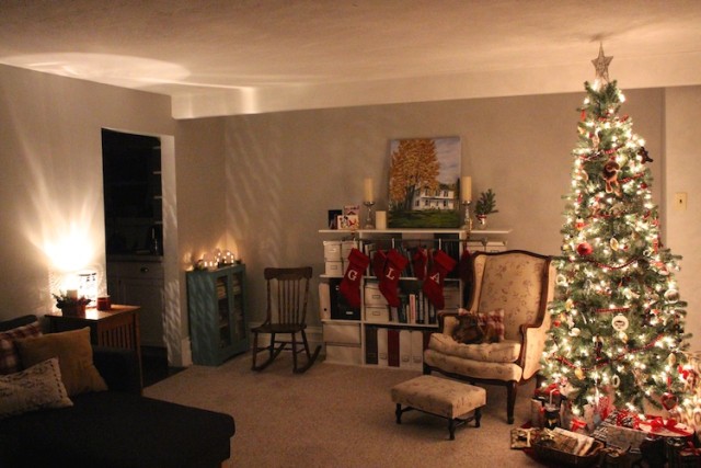 farmhouse-living-room-2016