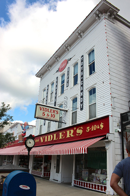 vidlers-five-dime-east-aurora-NY