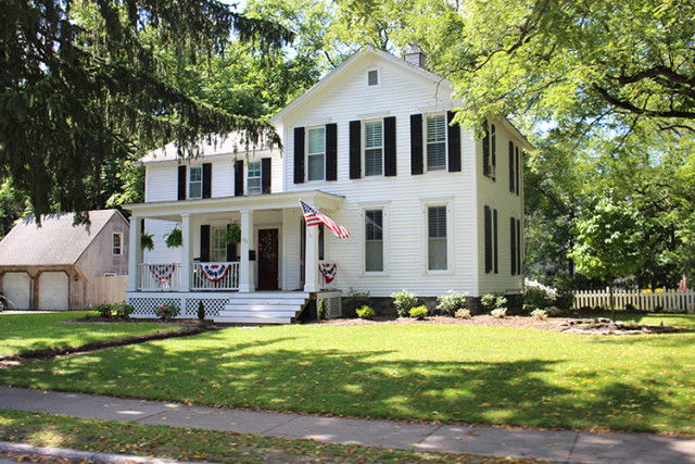 white-house-black-shutters-east-aurora-NY