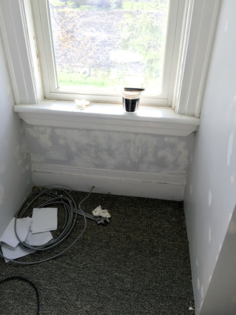 spackle-under-window