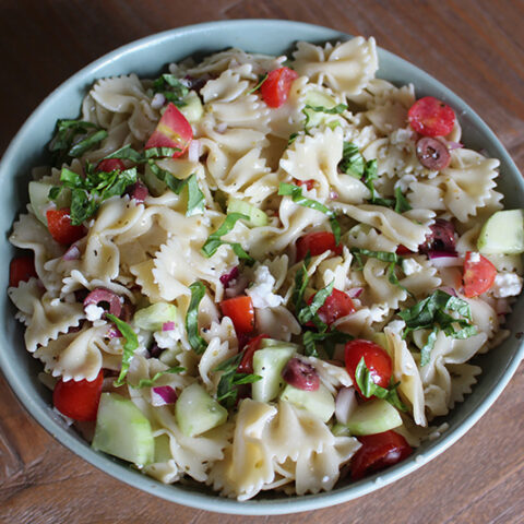 mediterranean-pasta-salad-tossed