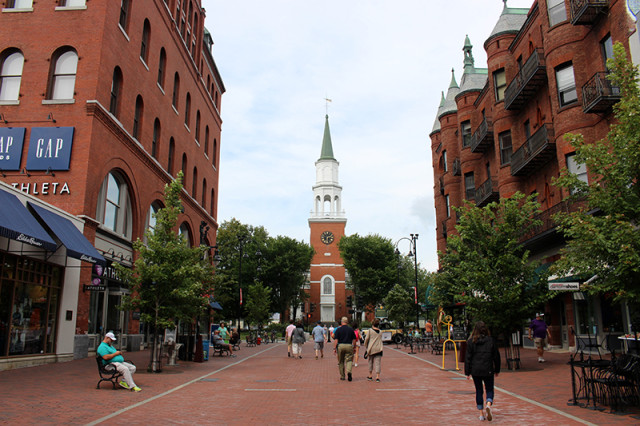 SRT17-church-street-marketplace-burlington-vermont