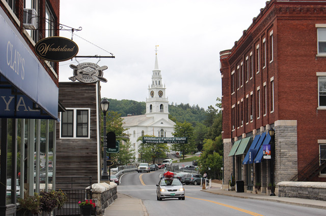 SRT17-middlebury-vermont-downtown