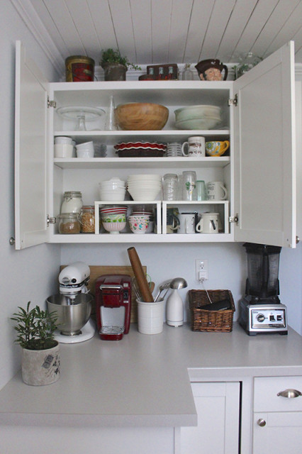 cloverhill-farmhouse-new-cupboards-organized