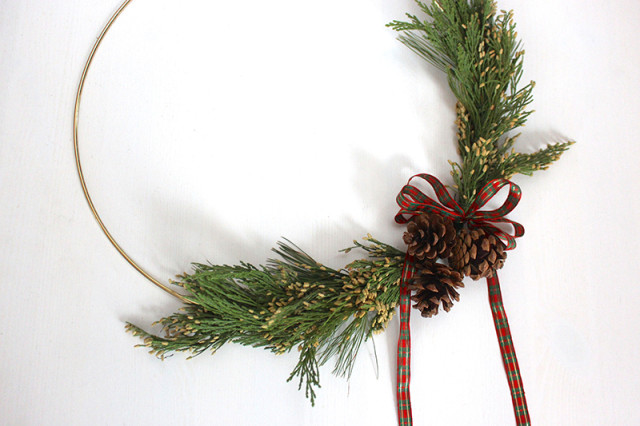 brass-ring-christmas-wreath-upclose