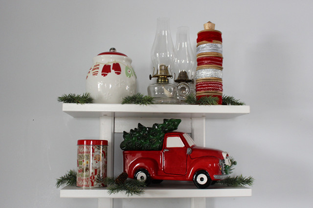 cloverhill-christmas-kitchen-shelves