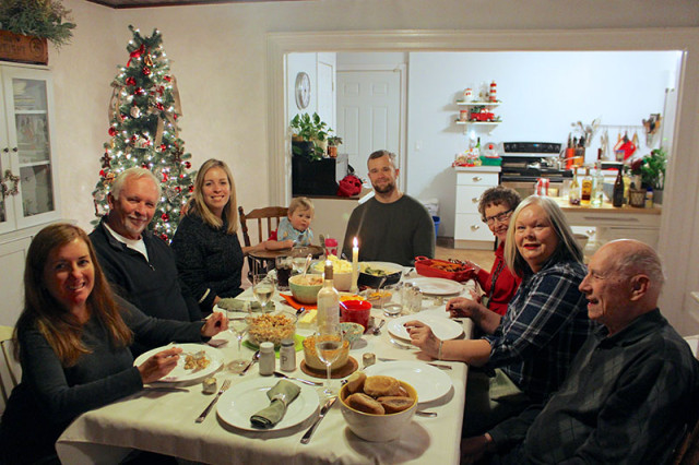 family-christmas-2017-farmhouse-dinner