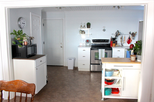 farmhouse-kitchen-before