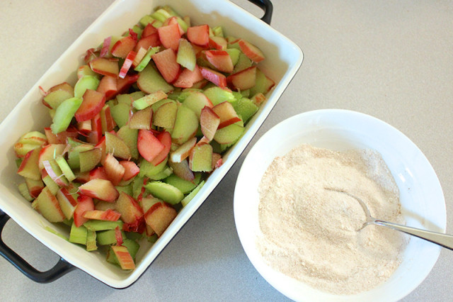 rhubarb-sugar-filling