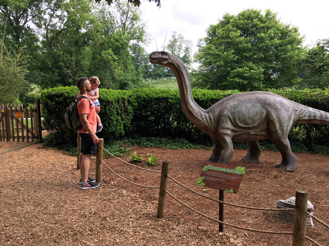 dutch-wonderland-pennsylvania-dinosaur