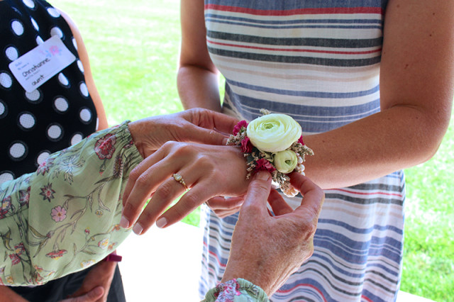 farmhouse-bridal-shower-corsage2