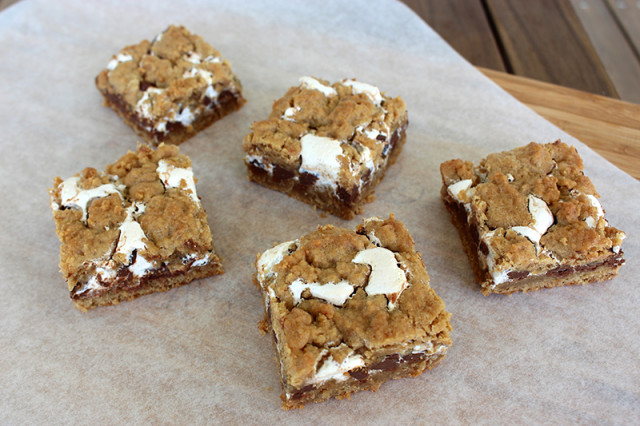 smore-cookie-bars2