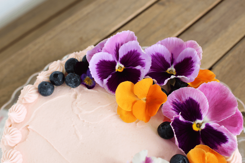 I made my daughter a birthday cake decorated with edible flowers from my  garden : r/gardening