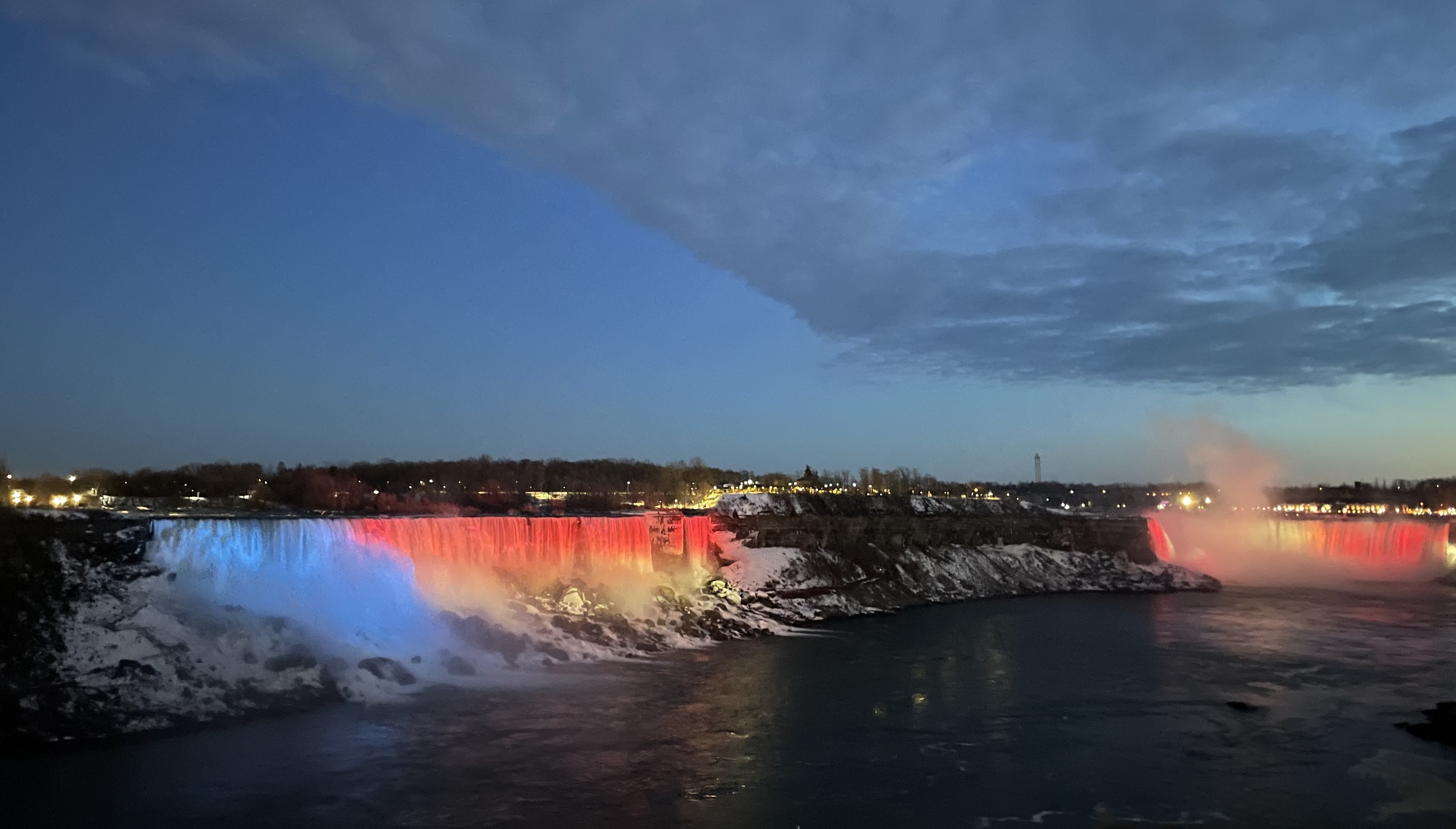 niagara falls night