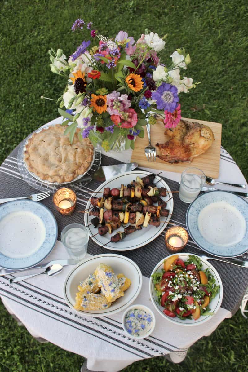 summer-dinner-menu-flowers