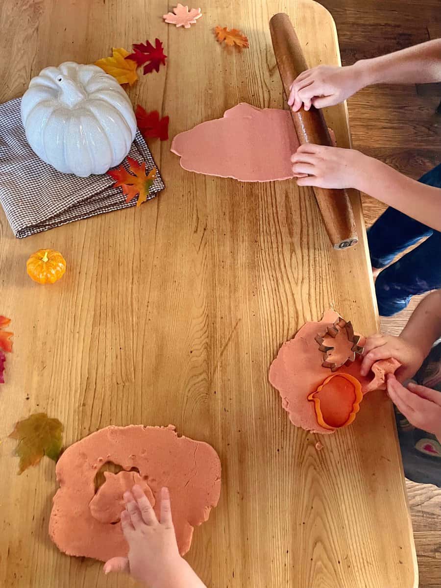 pumpkin spice playdough playing