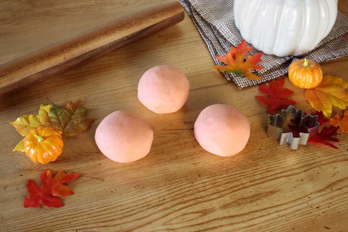 pumpkin spice playdough